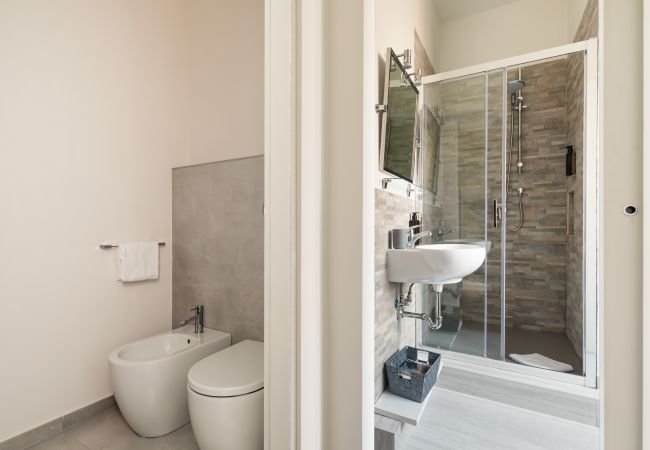 Appartamento a Roma - Vatican Beautiful 2BR Apartment with Terrace Appartamento a Roma - Vatican Beautiful 2BR Apartment with Terrace