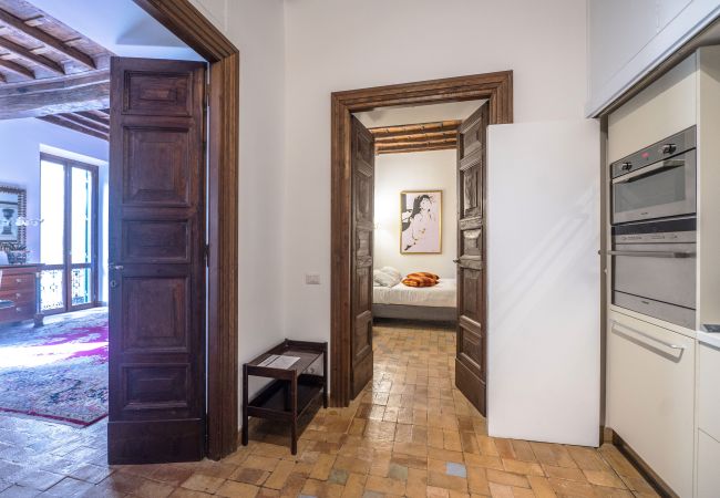 Appartamento a Roma - Via Giulia Charming Apartment with Balcony Appartamento a Roma - Via Giulia Charming Apartment with Balcony