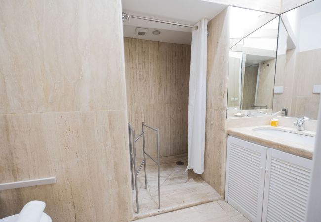 Appartamento a Roma - Via Giulia Charming Apartment with Balcony Appartamento a Roma - Via Giulia Charming Apartment with Balcony