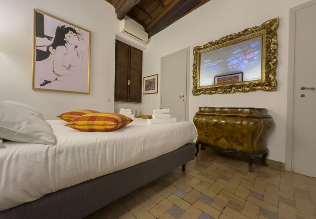 Appartamento a Roma - Via Giulia Charming Apartment with Balcony Appartamento a Roma - Via Giulia Charming Apartment with Balcony