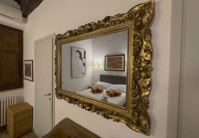 Appartamento a Roma - Via Giulia Charming Apartment with Balcony Appartamento a Roma - Via Giulia Charming Apartment with Balcony