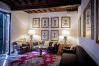 Appartamento a Roma - Via Giulia Charming Apartment with Balcony Appartamento a Roma - Via Giulia Charming Apartment with Balcony