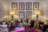 Appartamento a Roma - Via Giulia Charming Apartment with Balcony Appartamento a Roma - Via Giulia Charming Apartment with Balcony