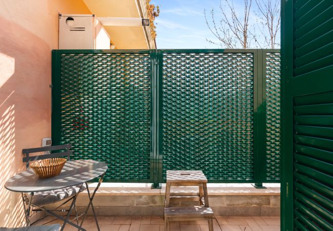 Studio a Roma - Lovely Studio with Balcony by St. Peter Studio a Roma - Lovely Studio with Balcony by St. Peter