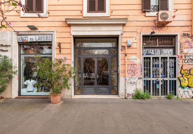 Appartamento a Roma - Termini Station Lightsome 3BR Apartment Appartamento a Roma - Termini Station Lightsome 3BR Apartment