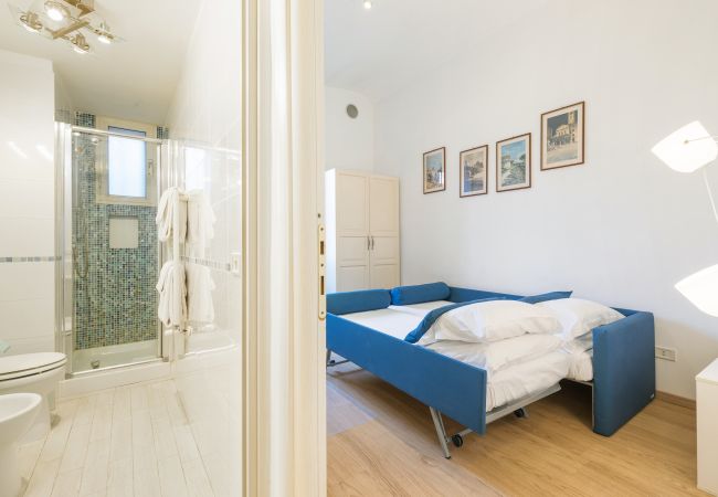 Appartamento a Roma - Termini Station Lightsome 3BR Apartment Appartamento a Roma - Termini Station Lightsome 3BR Apartment