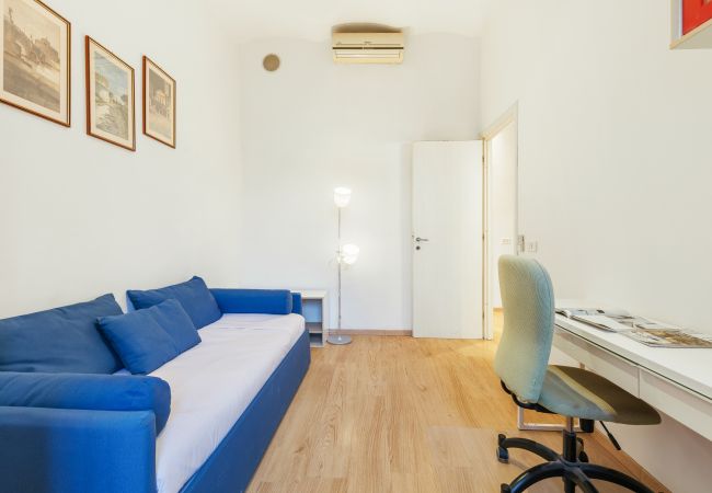 Appartamento a Roma - Termini Station Lightsome 3BR Apartment