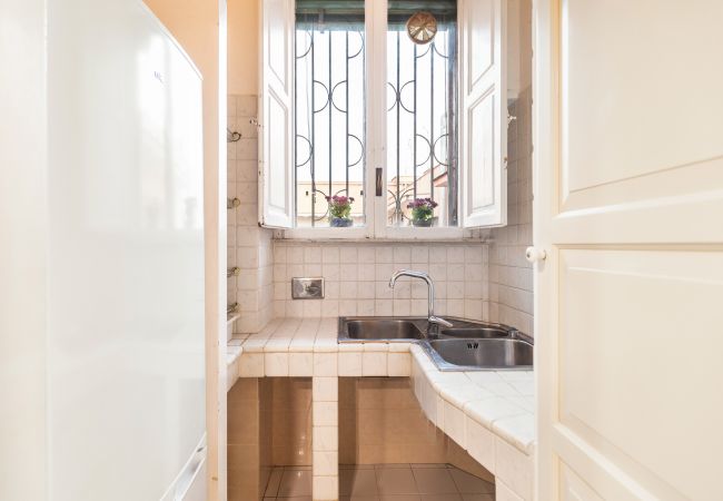 Appartamento a Roma - Termini Station Lightsome 3BR Apartment Appartamento a Roma - Termini Station Lightsome 3BR Apartment