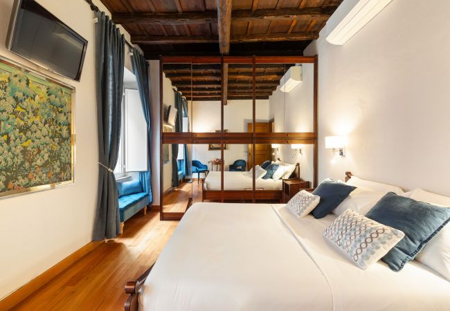 Appartamento a Roma - Monti Charming Amphora Apartment Appartamento a Roma - Monti Charming Amphora Apartment