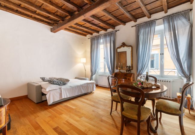 Appartamento a Roma - Monti Charming Amphora Apartment Appartamento a Roma - Monti Charming Amphora Apartment