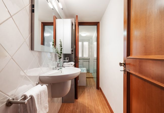 Appartamento a Roma - Monti Charming Amphora Apartment Appartamento a Roma - Monti Charming Amphora Apartment