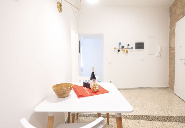 Appartamento a Roma - Trastevere Lovely 2 BR Apartment Appartamento a Roma - Trastevere Lovely 2 BR Apartment