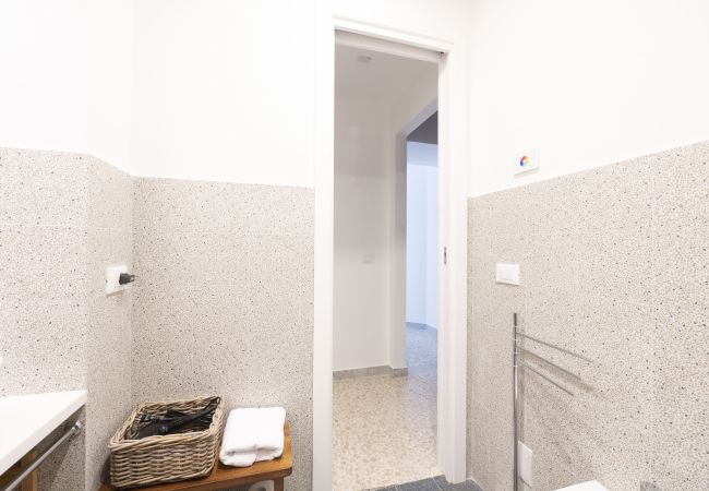 Appartamento a Roma - Trastevere Lovely 2 BR Apartment Appartamento a Roma - Trastevere Lovely 2 BR Apartment