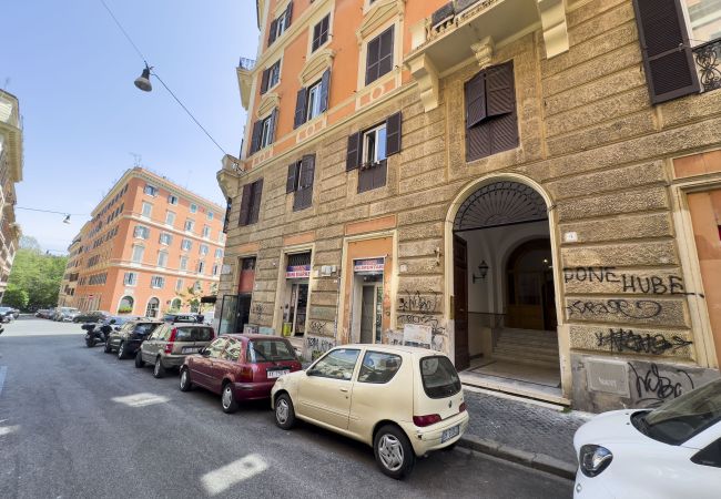 Appartamento a Roma - Trastevere Lovely 2 BR Apartment Appartamento a Roma - Trastevere Lovely 2 BR Apartment