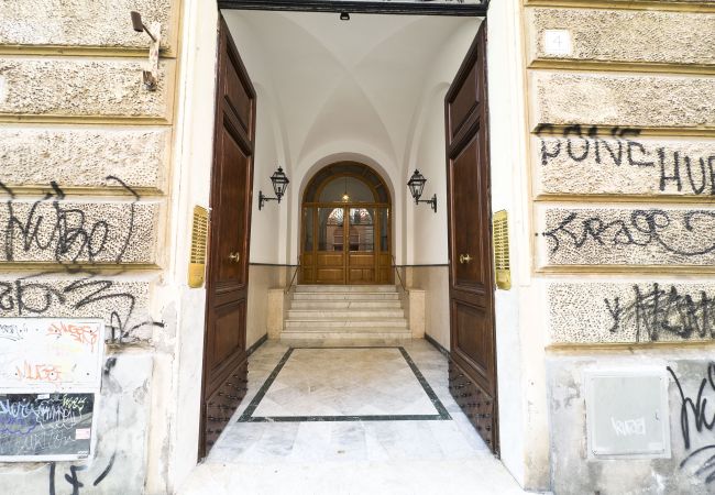 Appartamento a Roma - Trastevere Lovely 2 BR Apartment Appartamento a Roma - Trastevere Lovely 2 BR Apartment