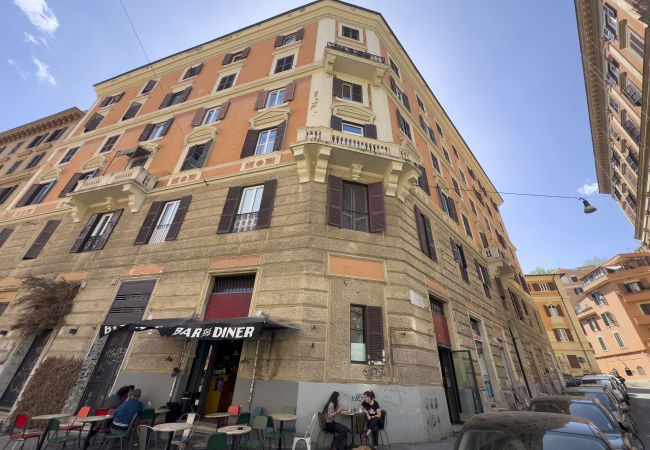 Appartamento a Roma - Trastevere Lovely 2 BR Apartment Appartamento a Roma - Trastevere Lovely 2 BR Apartment