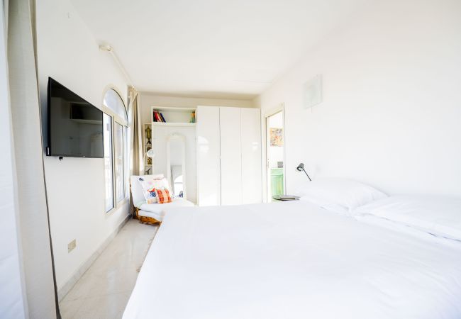 Appartamento a Roma - St. John Basilica Lovely Tower Apartment Appartamento a Roma - St. John Basilica Lovely Tower Apartment