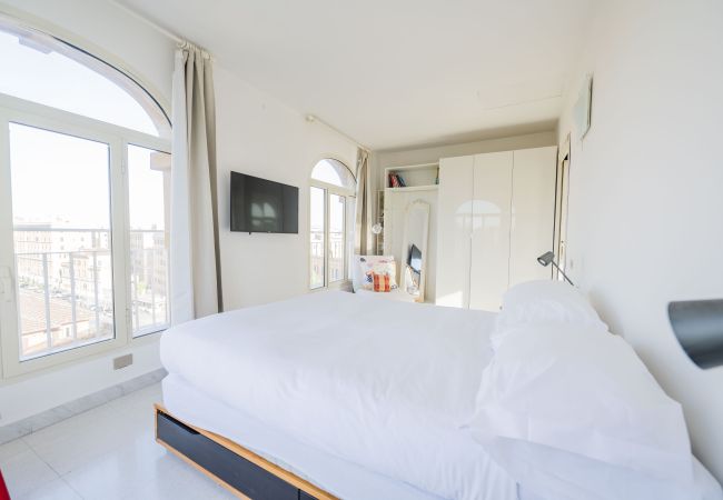 Appartamento a Roma - St. John Basilica Lovely Tower Apartment Appartamento a Roma - St. John Basilica Lovely Tower Apartment