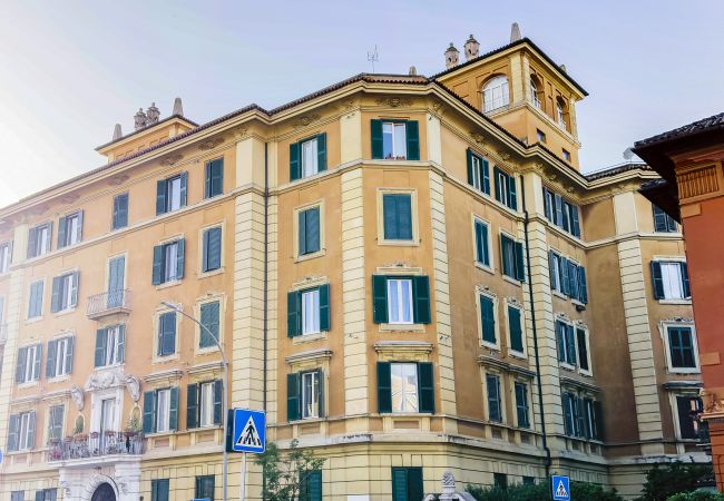 Appartamento a Roma - St. John Basilica Lovely Tower Apartment