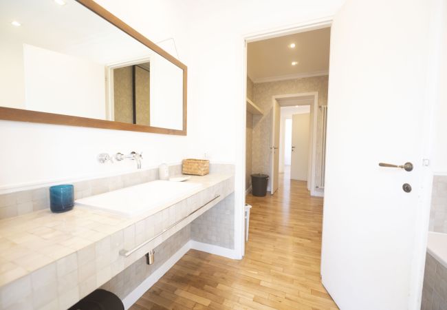 Appartamento a Roma - Bright and Lovely Apartment in San Lorenzo Appartamento a Roma - Bright and Lovely Apartment in San Lorenzo