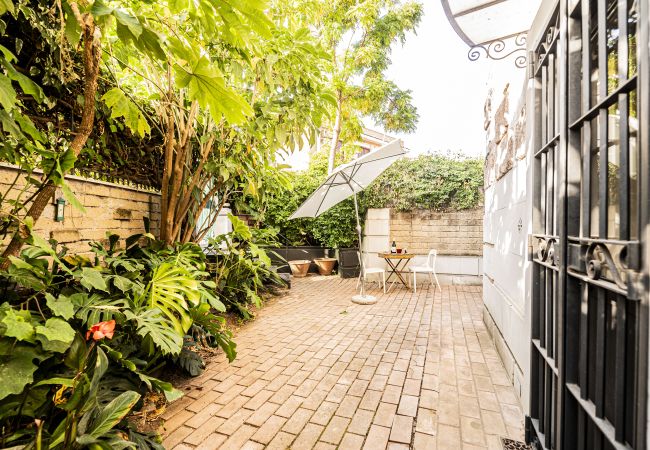 Appartamento a Roma - Unique Garden Apartment near Caracalla Baths Appartamento a Roma - Unique Garden Apartment near Caracalla Baths