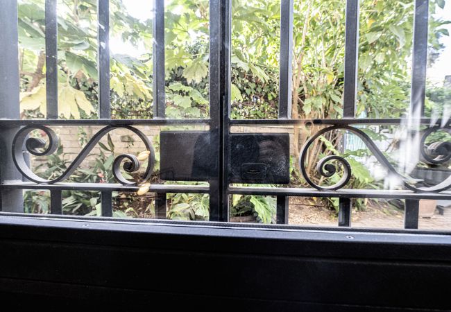 Appartamento a Roma - Unique Garden Apartment near Caracalla Baths Appartamento a Roma - Unique Garden Apartment near Caracalla Baths