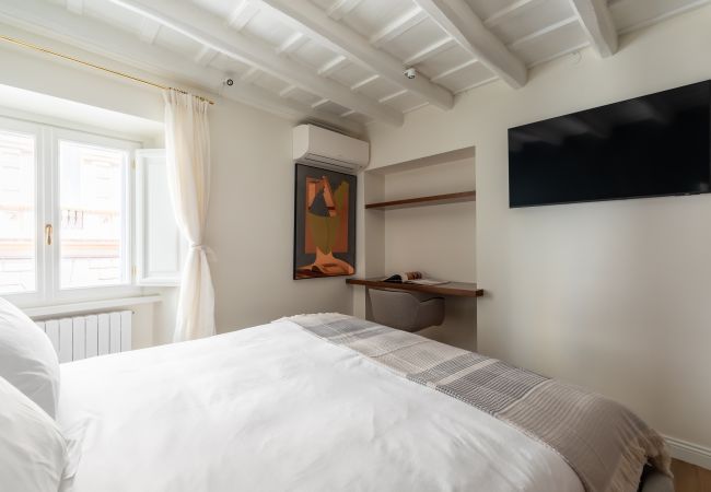Appartamento a Roma - Elegance and Charm in Splendid Via Giulia Appartamento a Roma - Elegance and Charm in Splendid Via Giulia