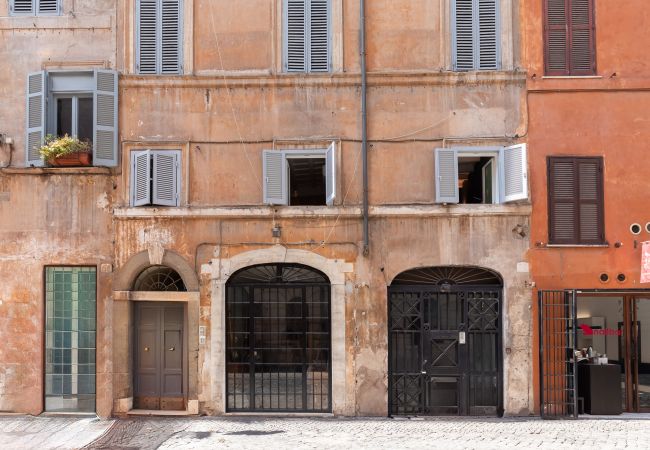 Appartamento a Roma - Elegance and Charm in Splendid Via Giulia Appartamento a Roma - Elegance and Charm in Splendid Via Giulia