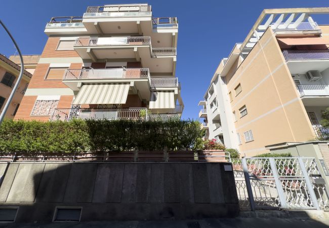 Appartamento a Roma - Caffarella Park Terraced 2BR Apartment Appartamento a Roma - Caffarella Park Terraced 2BR Apartment