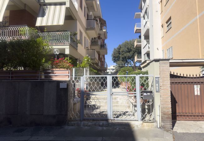 Appartamento a Roma - Caffarella Park Terraced 2BR Apartment Appartamento a Roma - Caffarella Park Terraced 2BR Apartment