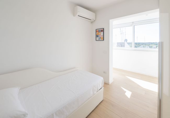 Appartamento a Roma - Caffarella Park Terraced 2BR Apartment Appartamento a Roma - Caffarella Park Terraced 2BR Apartment