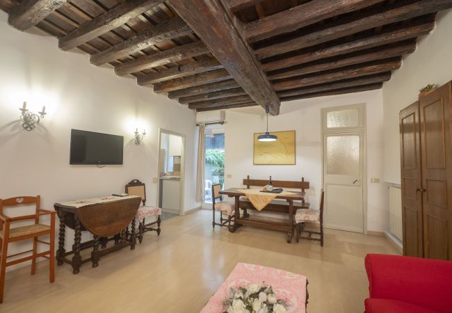 Appartamento a Roma - Family Retreat near Campo de Fiori Appartamento a Roma - Family Retreat near Campo de Fiori