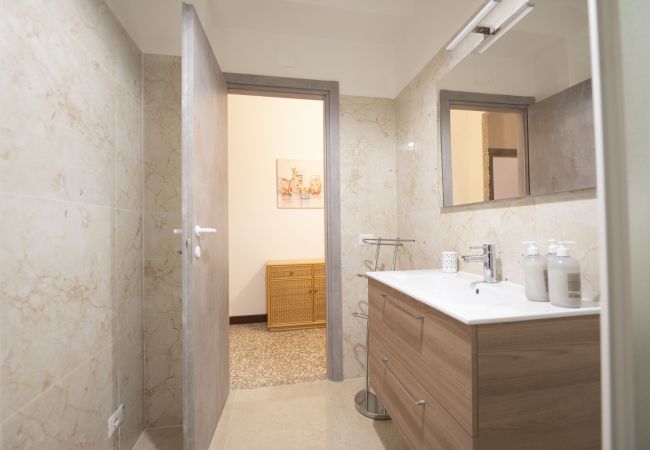Appartamento a Roma - Spacious and Bright Family Apartment in Pigneto Appartamento a Roma - Spacious and Bright Family Apartment in Pigneto
