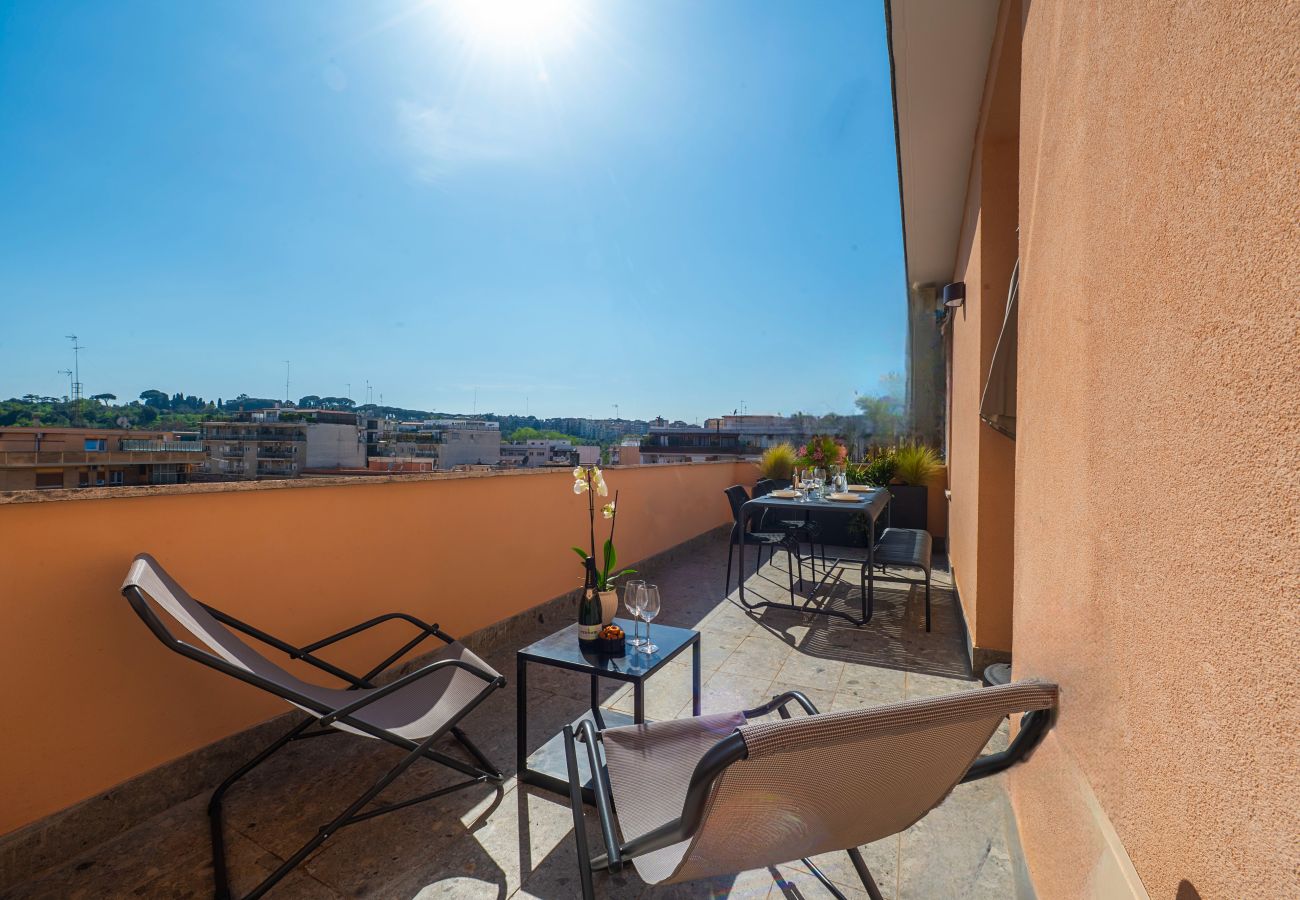 Appartamento a Roma - Terrace Apartment Monte del Gallo – by St. Peter