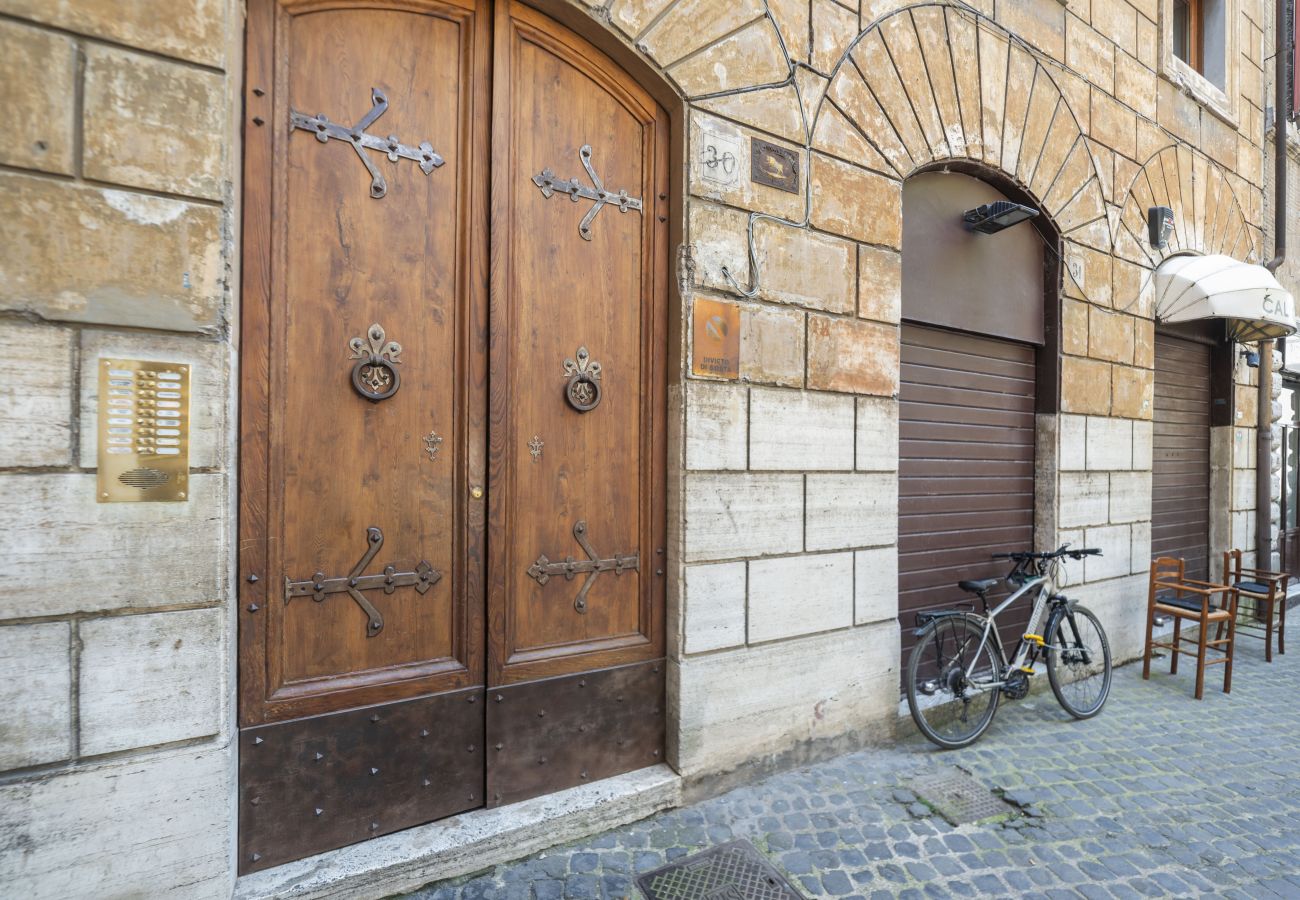 Appartamento a Roma - Elegant Roman Retreat in Piazza Sforza Cesarini