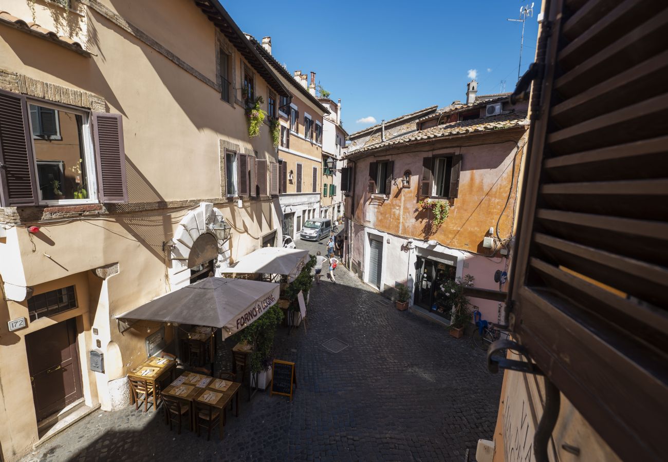 Appartamento a Roma - The Scarlet Loft in Trastevere