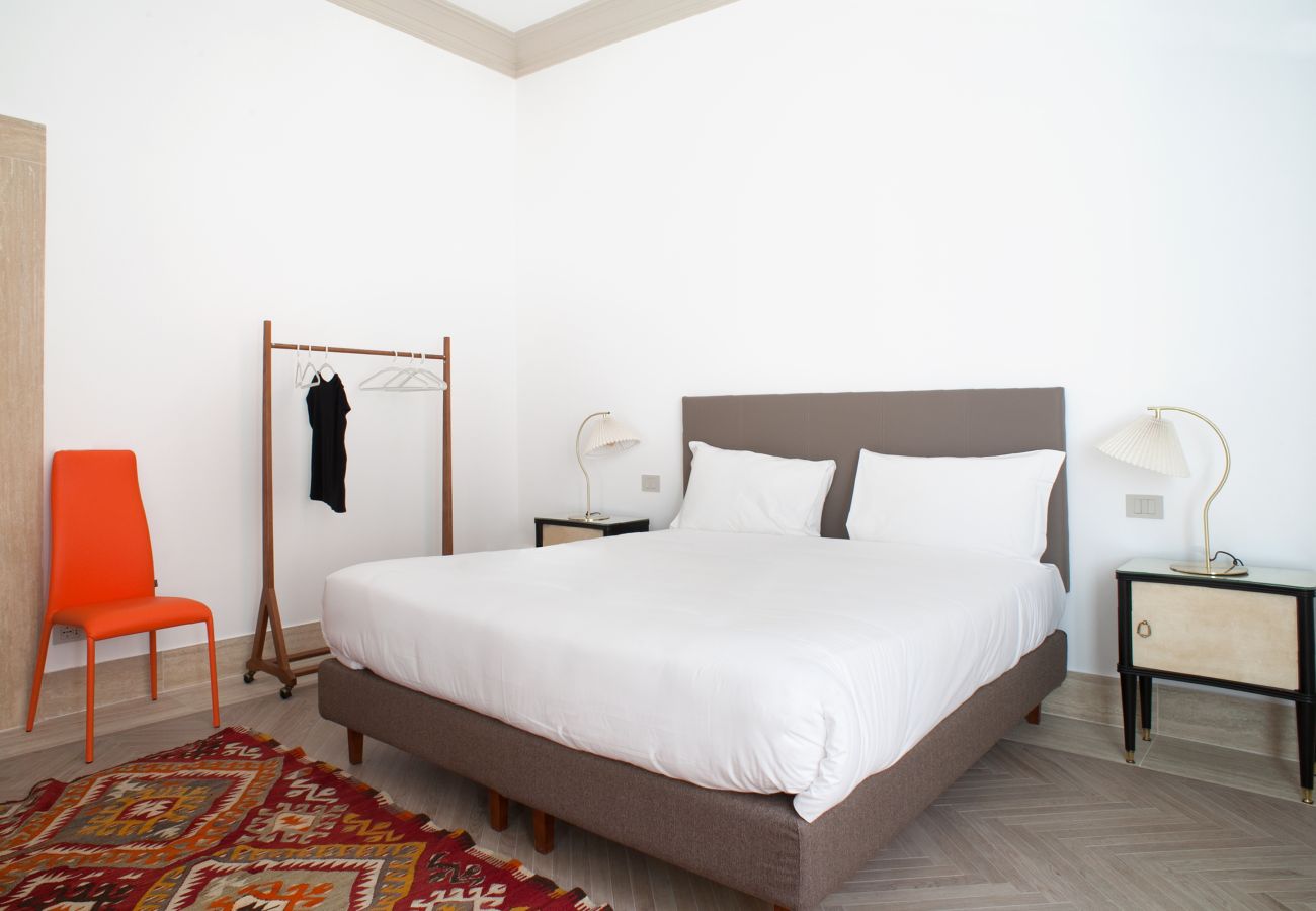 Appartamento a Roma - Elegant 2BR Retreat steps from Via Veneto