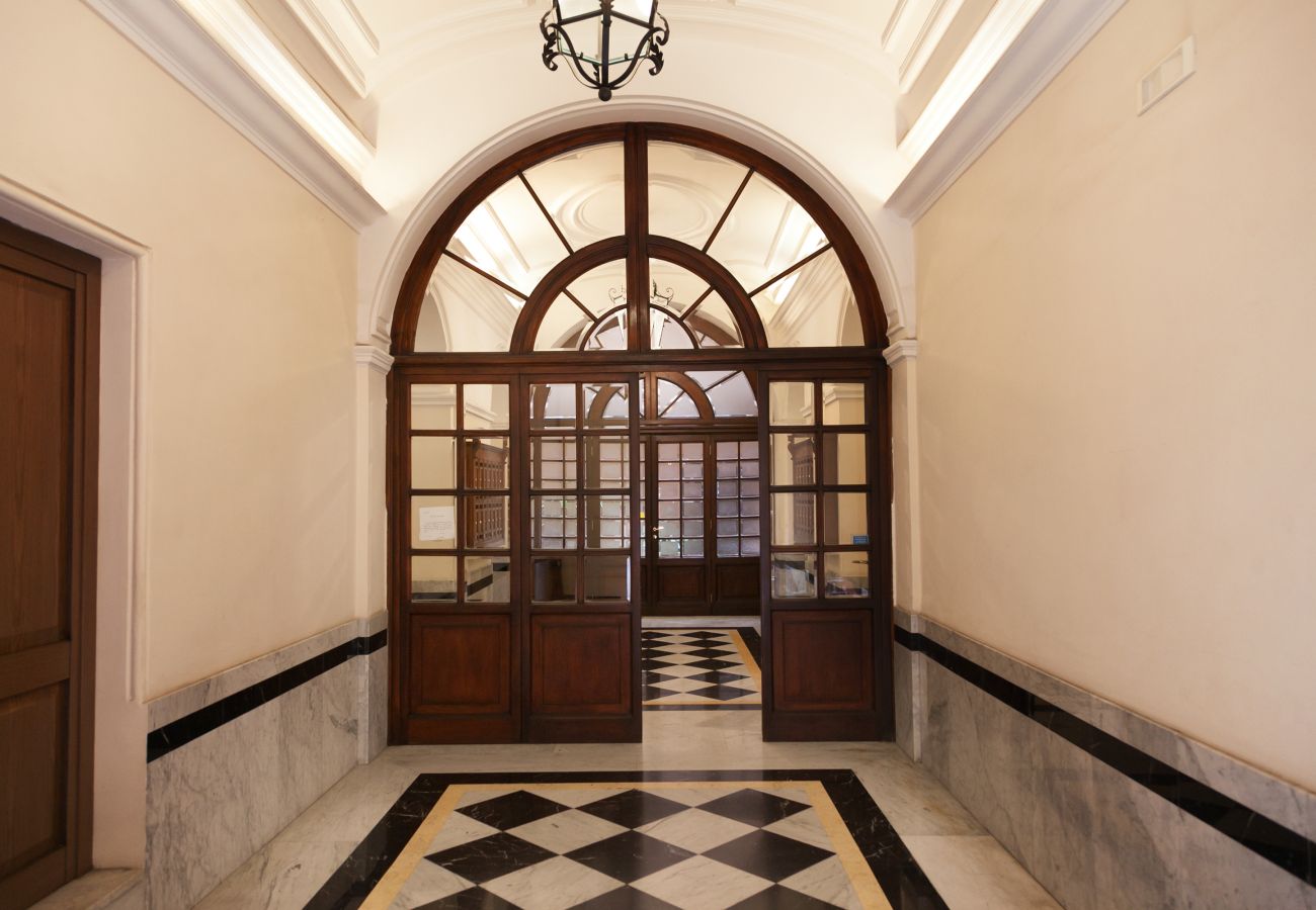 Appartamento a Roma - Elegant 2BR Retreat steps from Via Veneto