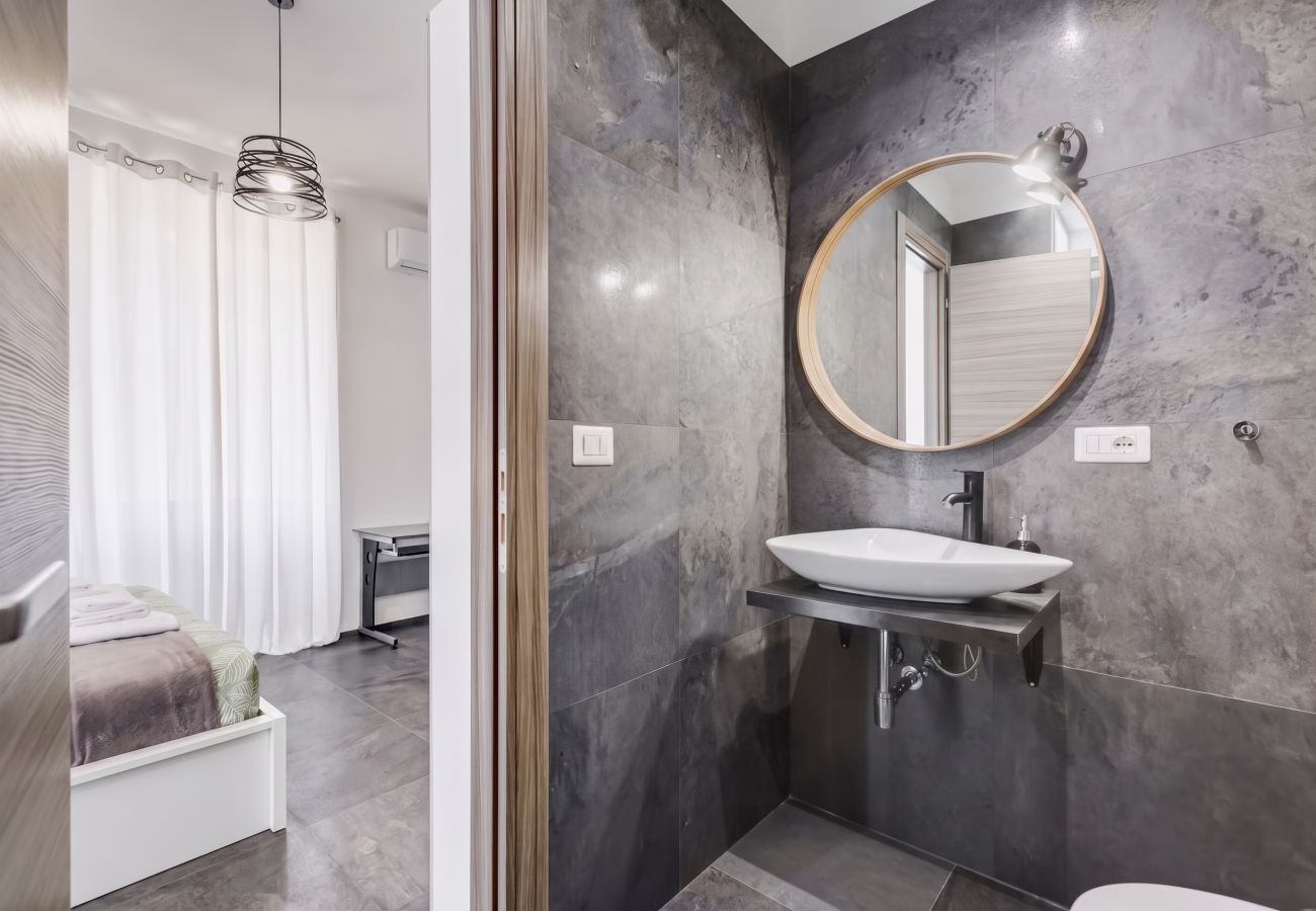 Appartamento a Roma - Spacious 4BR Family Apartment Near Termini 