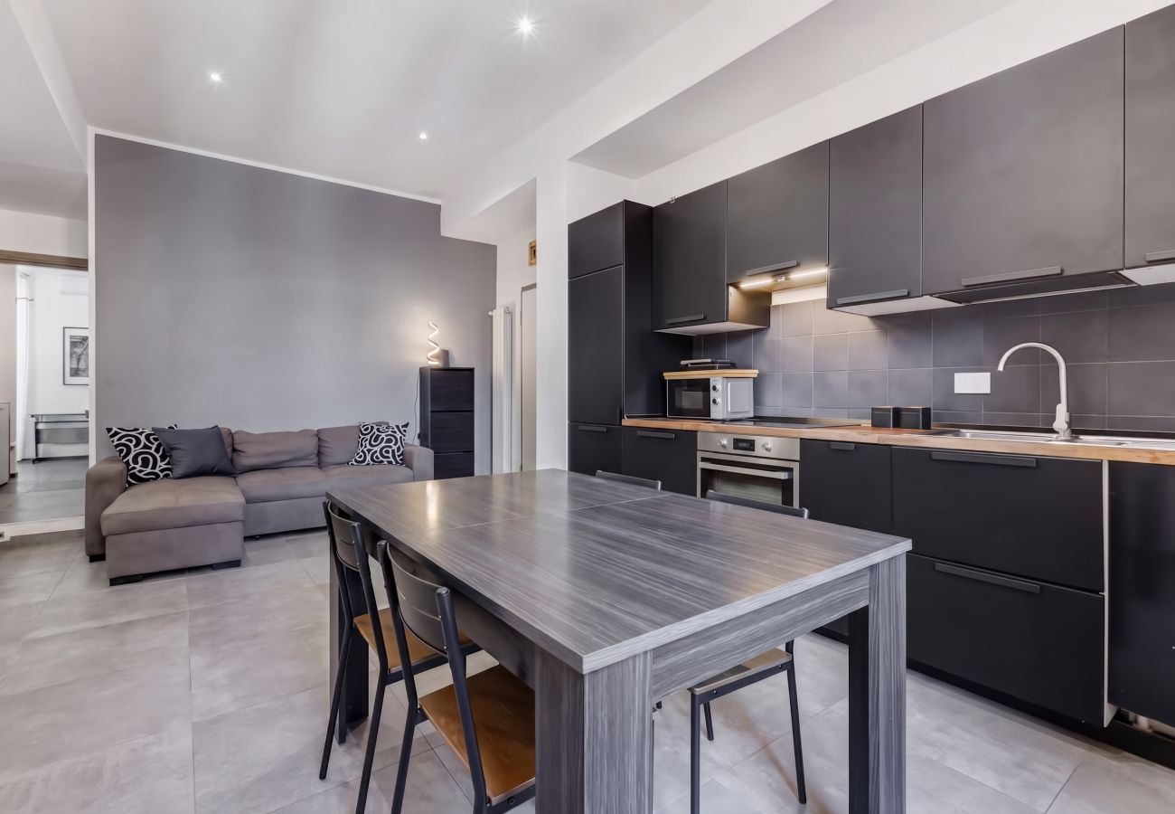 Appartamento a Roma - Spacious 4BR Family Apartment Near Termini 