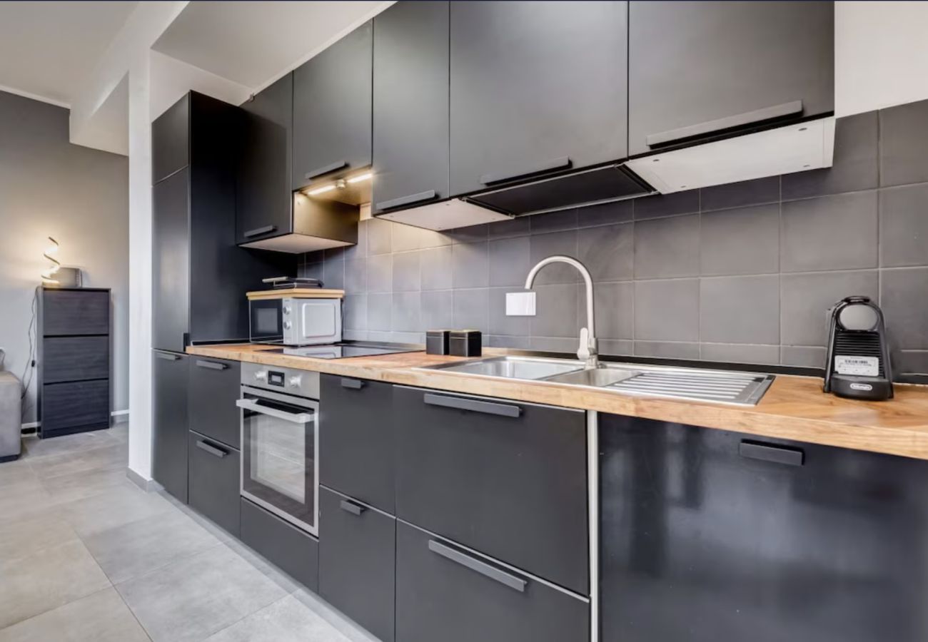 Appartamento a Roma - Spacious 4BR Family Apartment Near Termini 