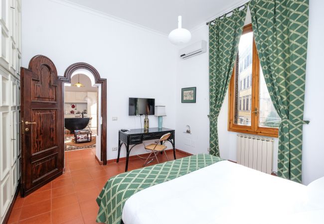 Apartment in Roma - Trastevere Charming Retreat on Cobblestone Street Apartment in Roma - Trastevere Charming Retreat on Cobblestone Street