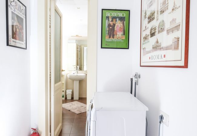 Apartment in Roma - Trastevere Charming Retreat on Cobblestone Street Apartment in Roma - Trastevere Charming Retreat on Cobblestone Street