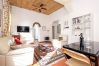 Apartment in Roma - Trastevere Charming Retreat on Cobblestone Street Apartment in Roma - Trastevere Charming Retreat on Cobblestone Street