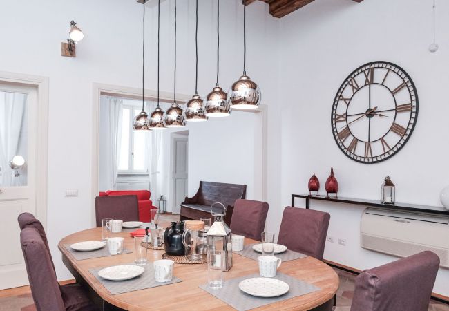 Apartment in Roma - Regal Home in Trastevere 3BR Apartment in Roma - Regal Home in Trastevere 3BR