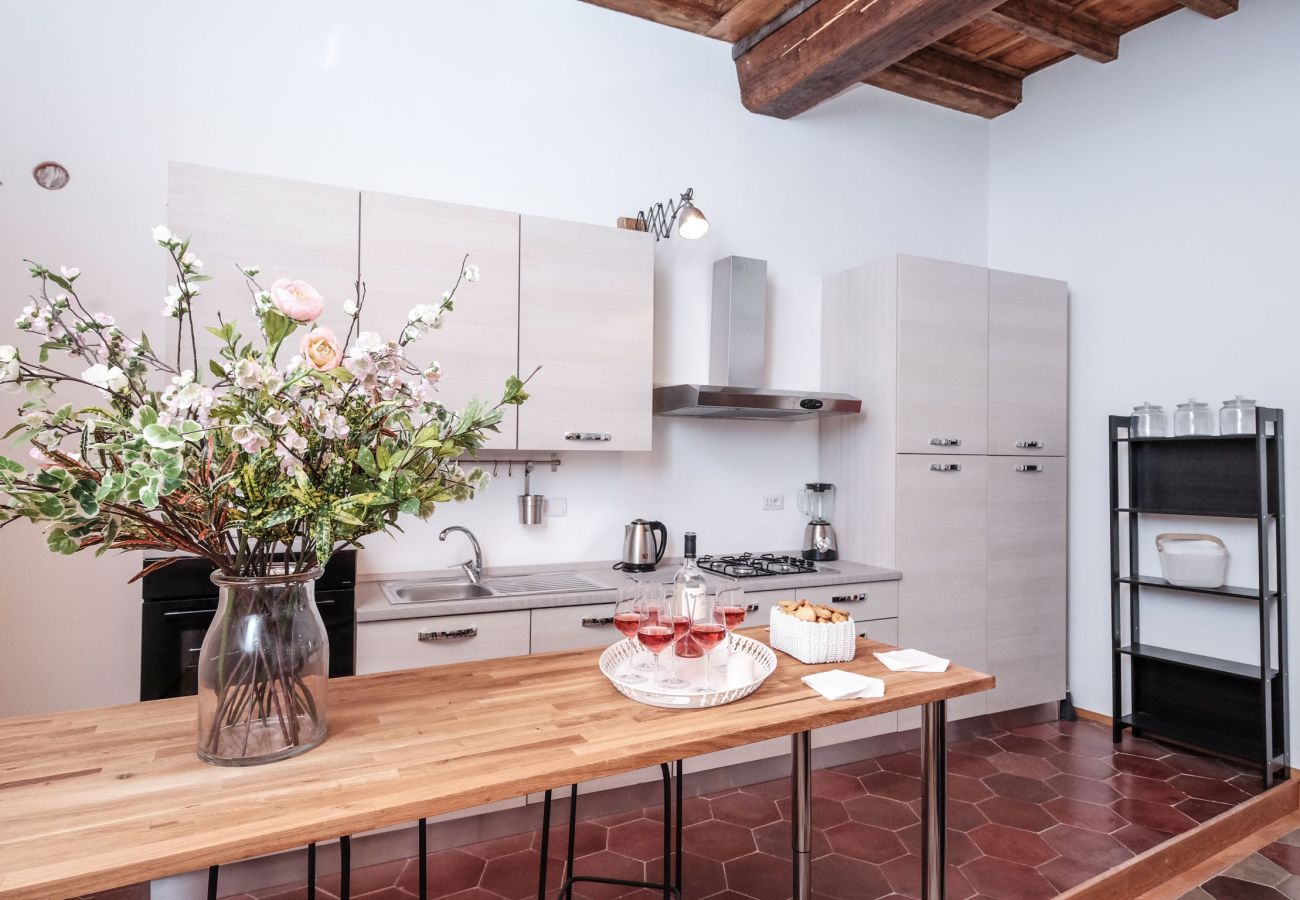 Apartment in Rome - Regal Home in Trastevere