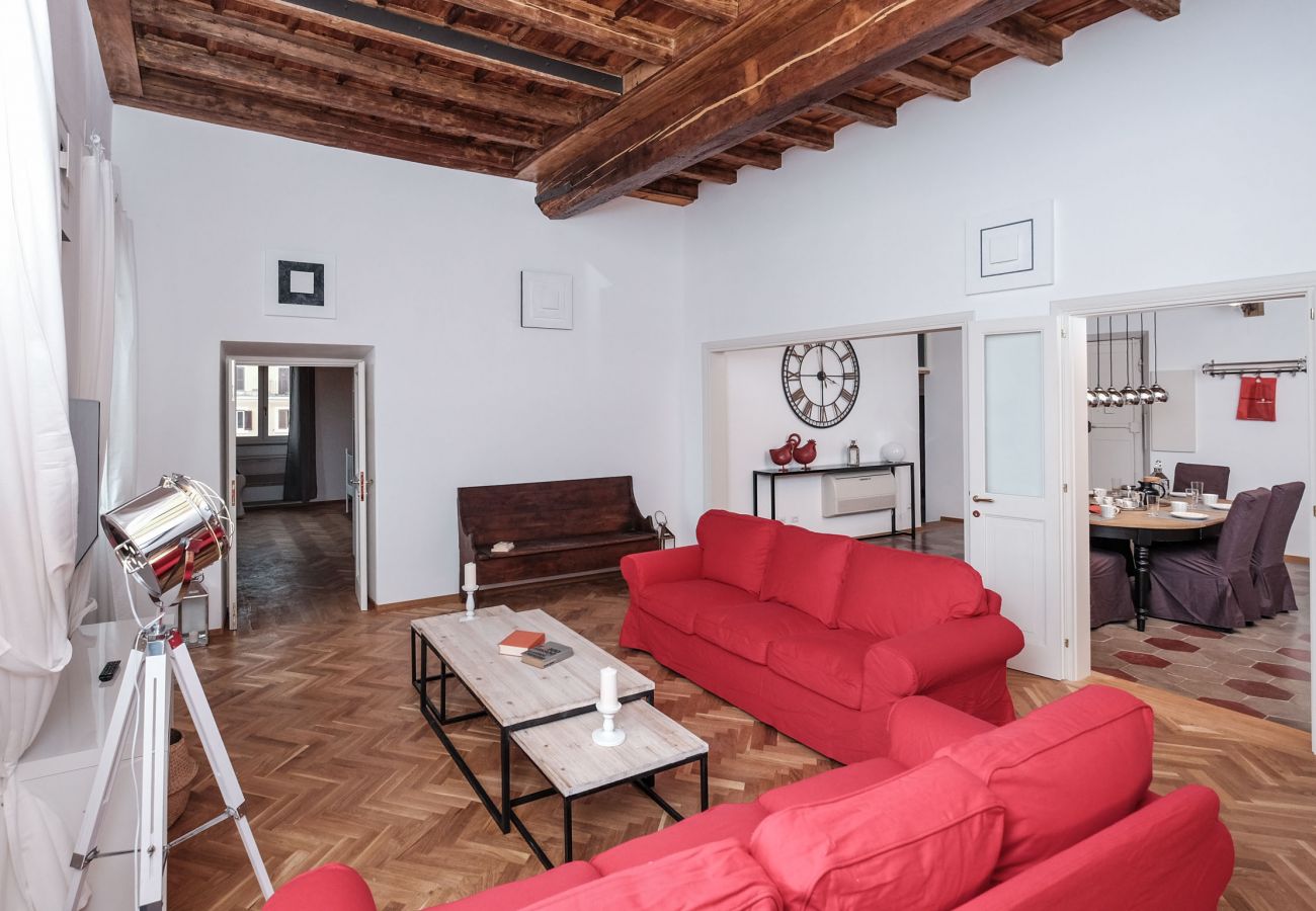 Apartment in Rome - Regal Home in Trastevere