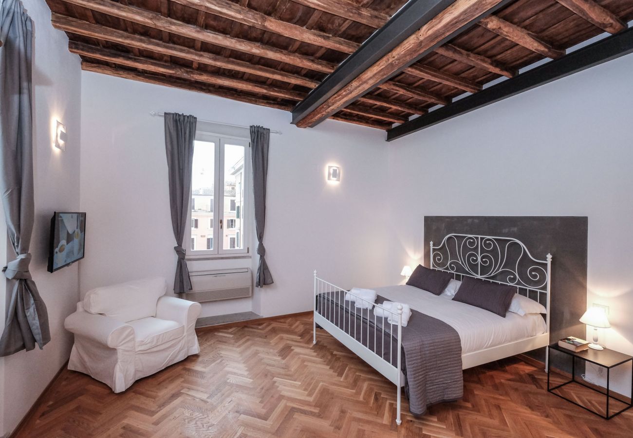 Apartment in Rome - Regal Home in Trastevere