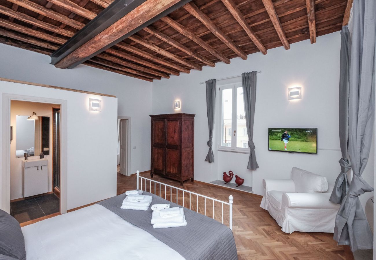 Apartment in Rome - Regal Home in Trastevere