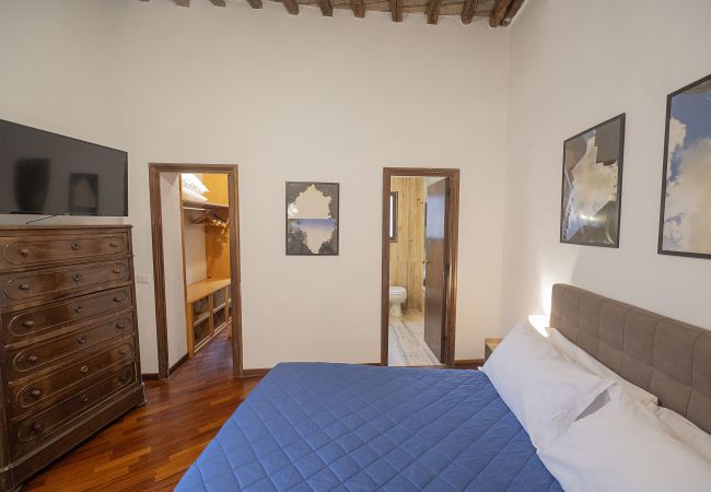 Apartment in Roma - Above Pantheon Roof Apartment in Roma - Above Pantheon Roof